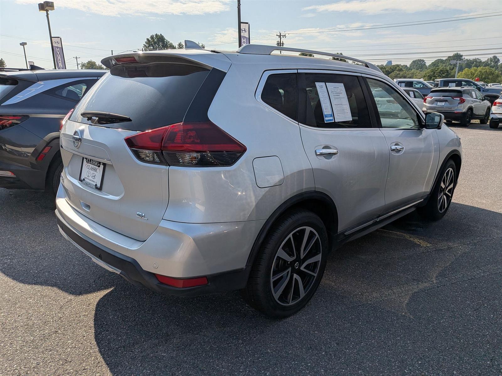 2020 Nissan Rogue SL photo 3
