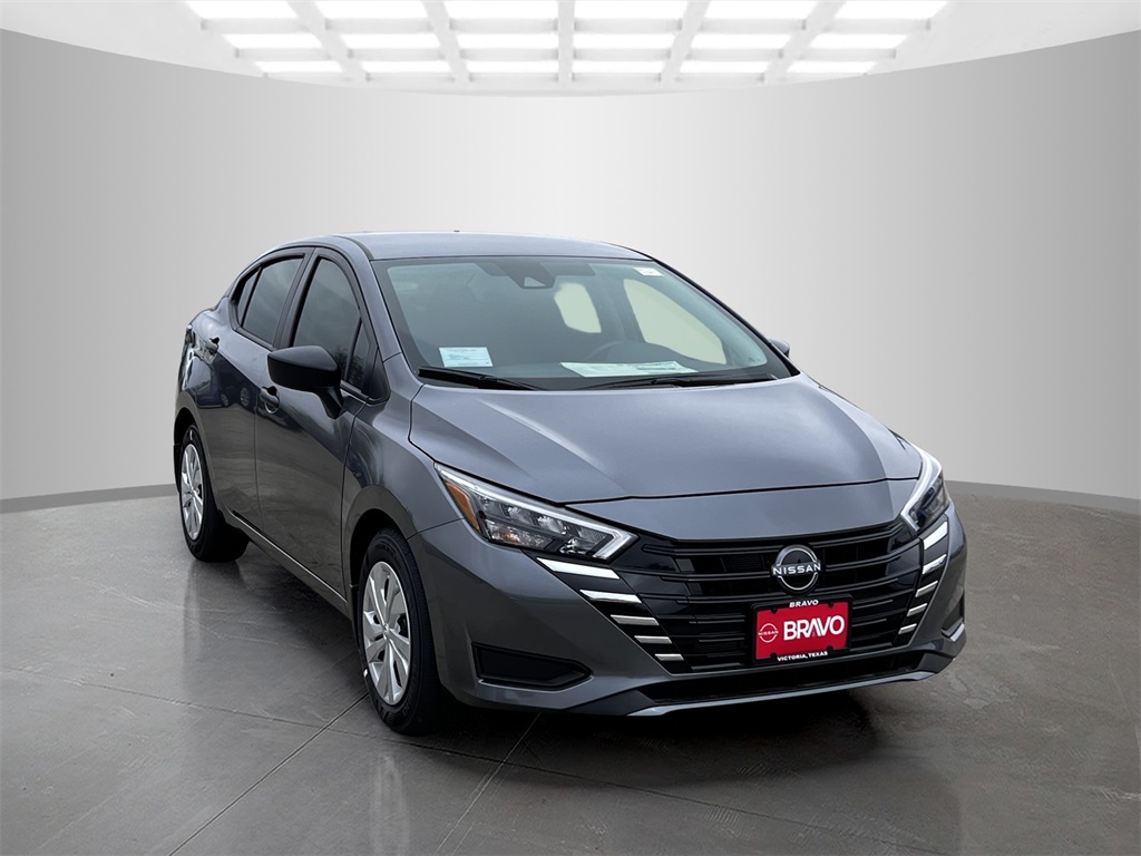 2025 Nissan Versa S photo 3