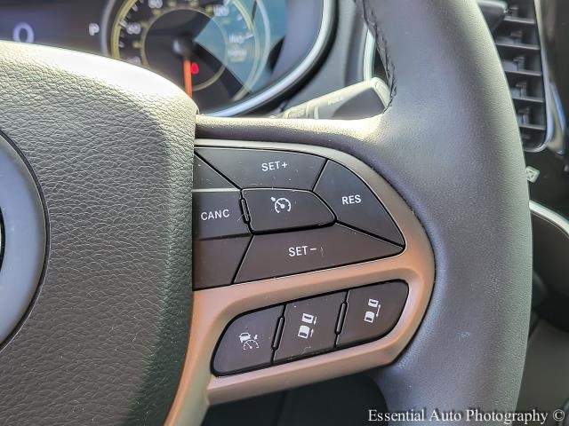 2022 JEEP CHEROKEE - Image 17