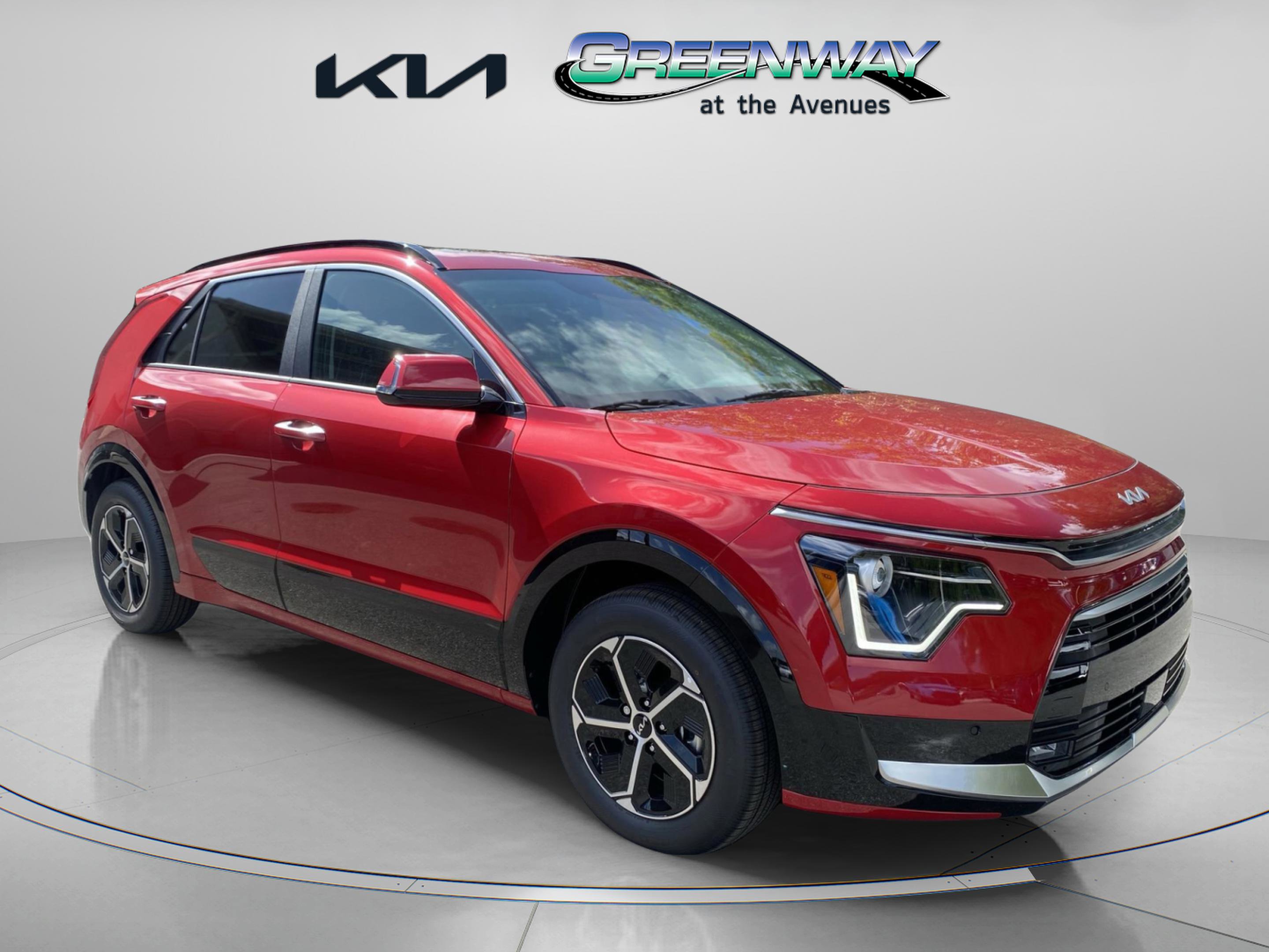 2025 Kia Niro SX's photo