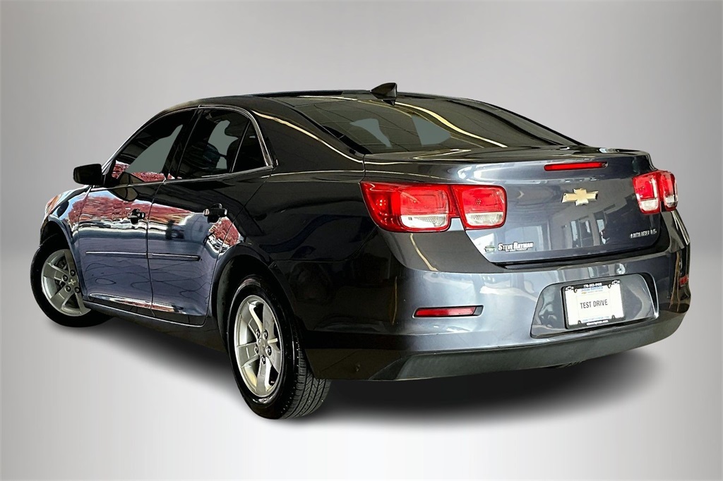 2015 Chevrolet Malibu LS photo 3