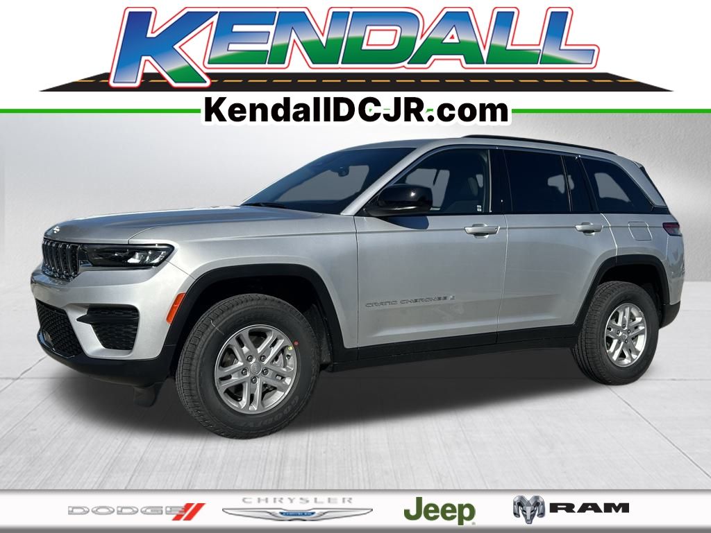 2025 Jeep Grand Cherokee Laredo's photo
