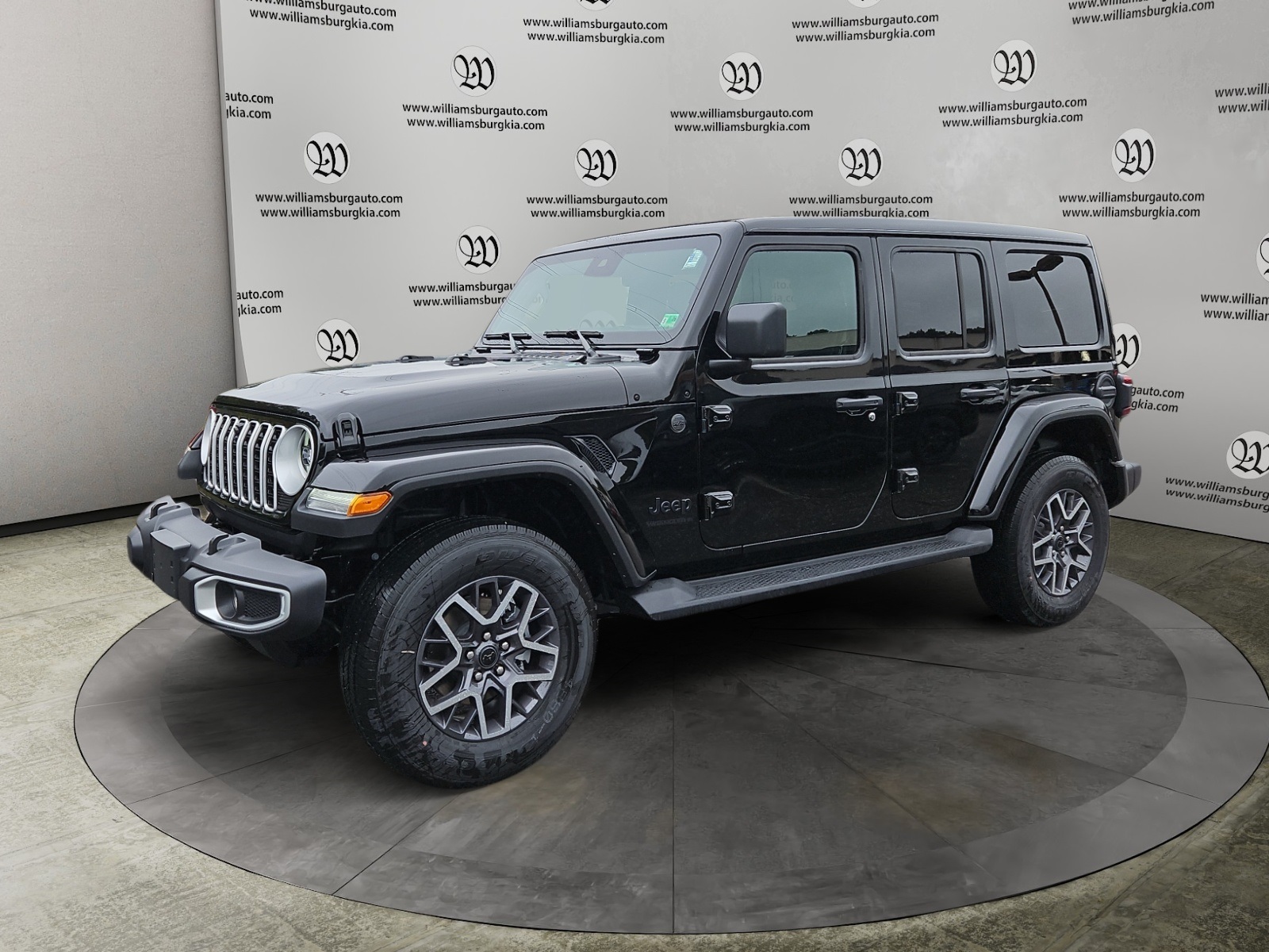 2025 Jeep Wrangler 4-Door Sahara's photo