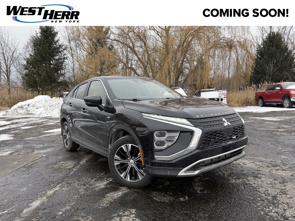 2022 Mitsubishi Eclipse Cross SE's photo