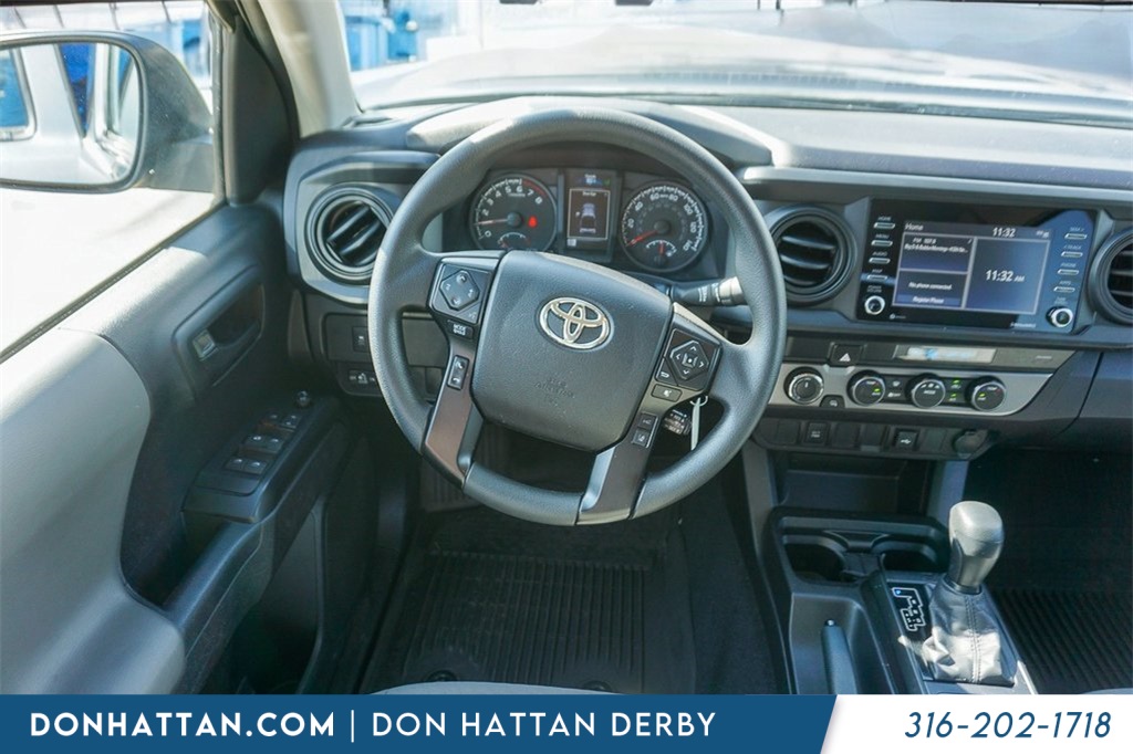 2022 Toyota Tacoma LE photo 4