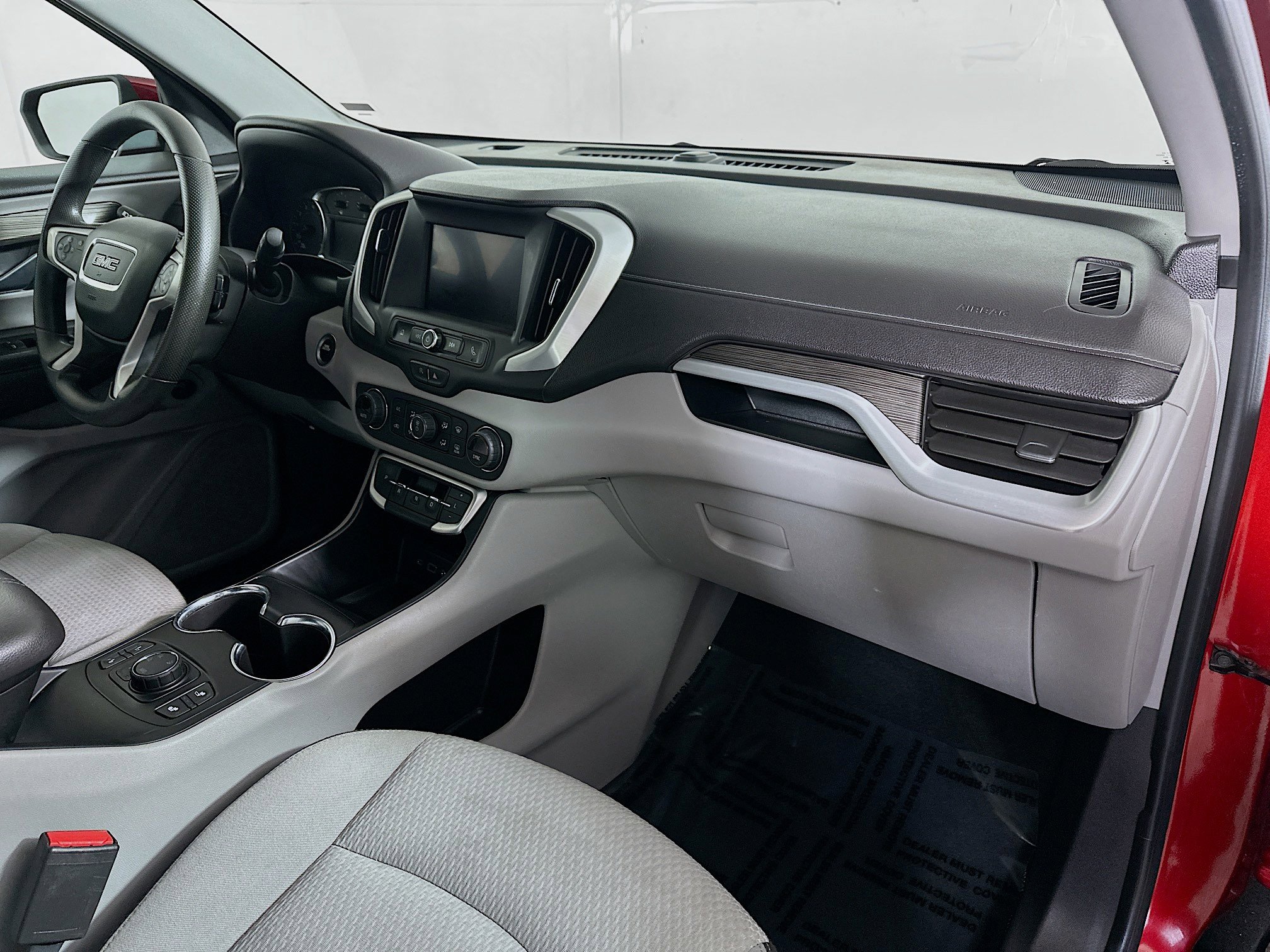 2023 Gmc Terrain SLE photo 23