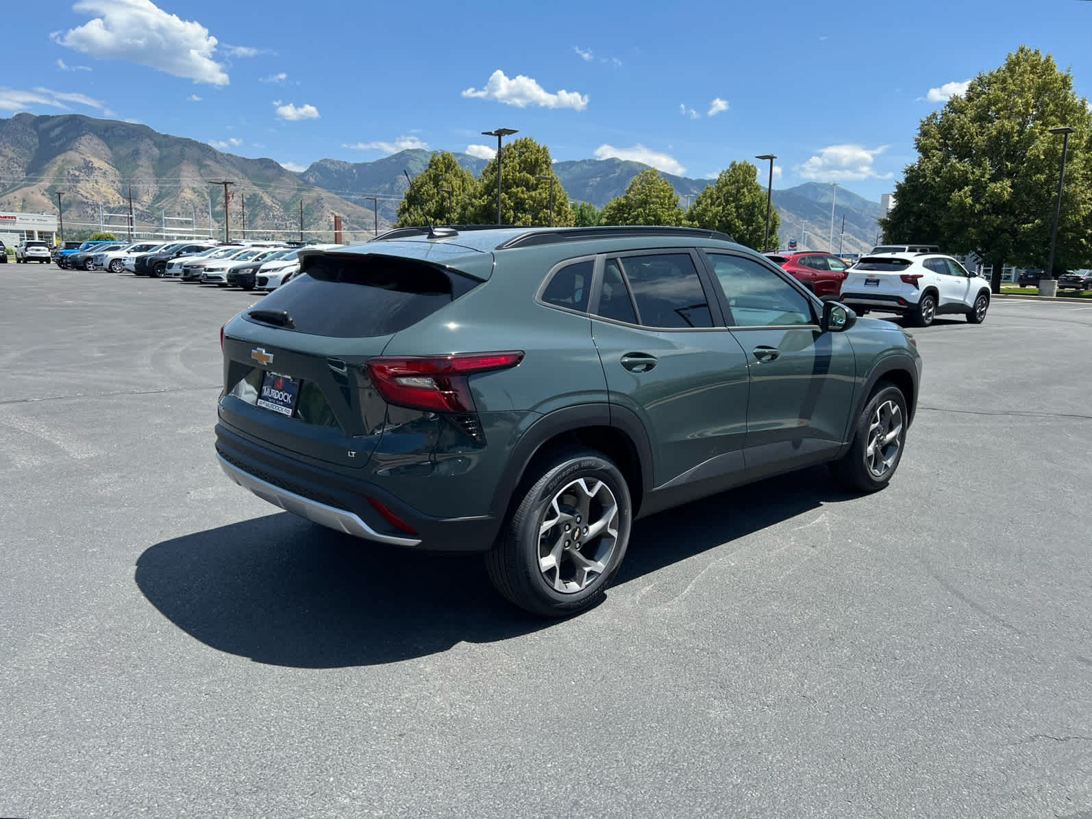 2025 Chevrolet Trax LT photo 4