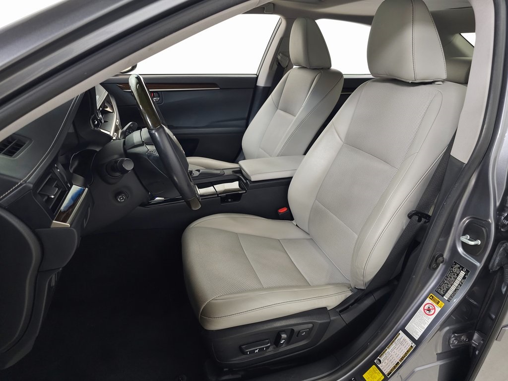 2016 Lexus ES 350 photo 13