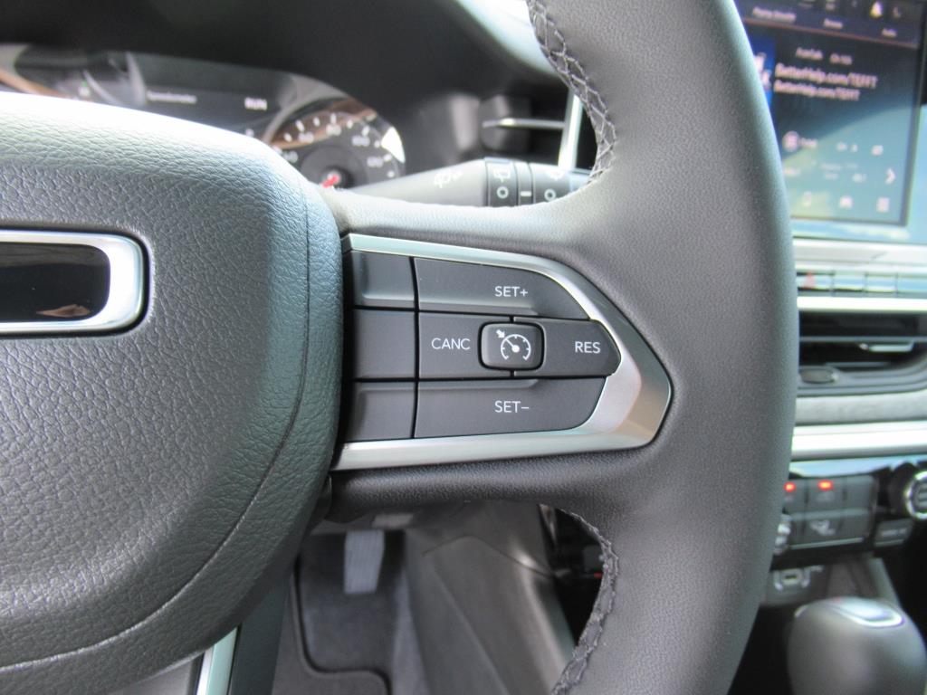2025 Jeep Compass Latitude photo 19