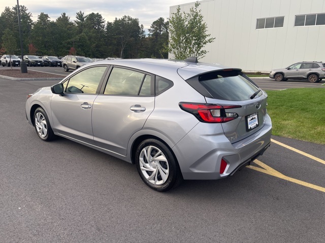2025 Subaru Impreza Base photo 7