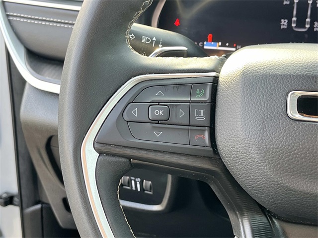 2024 Jeep Grand Cherokee Altitude photo 30