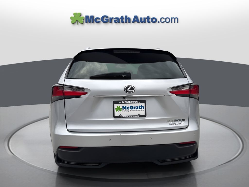 2015 Lexus NX 300h Luxury photo 4