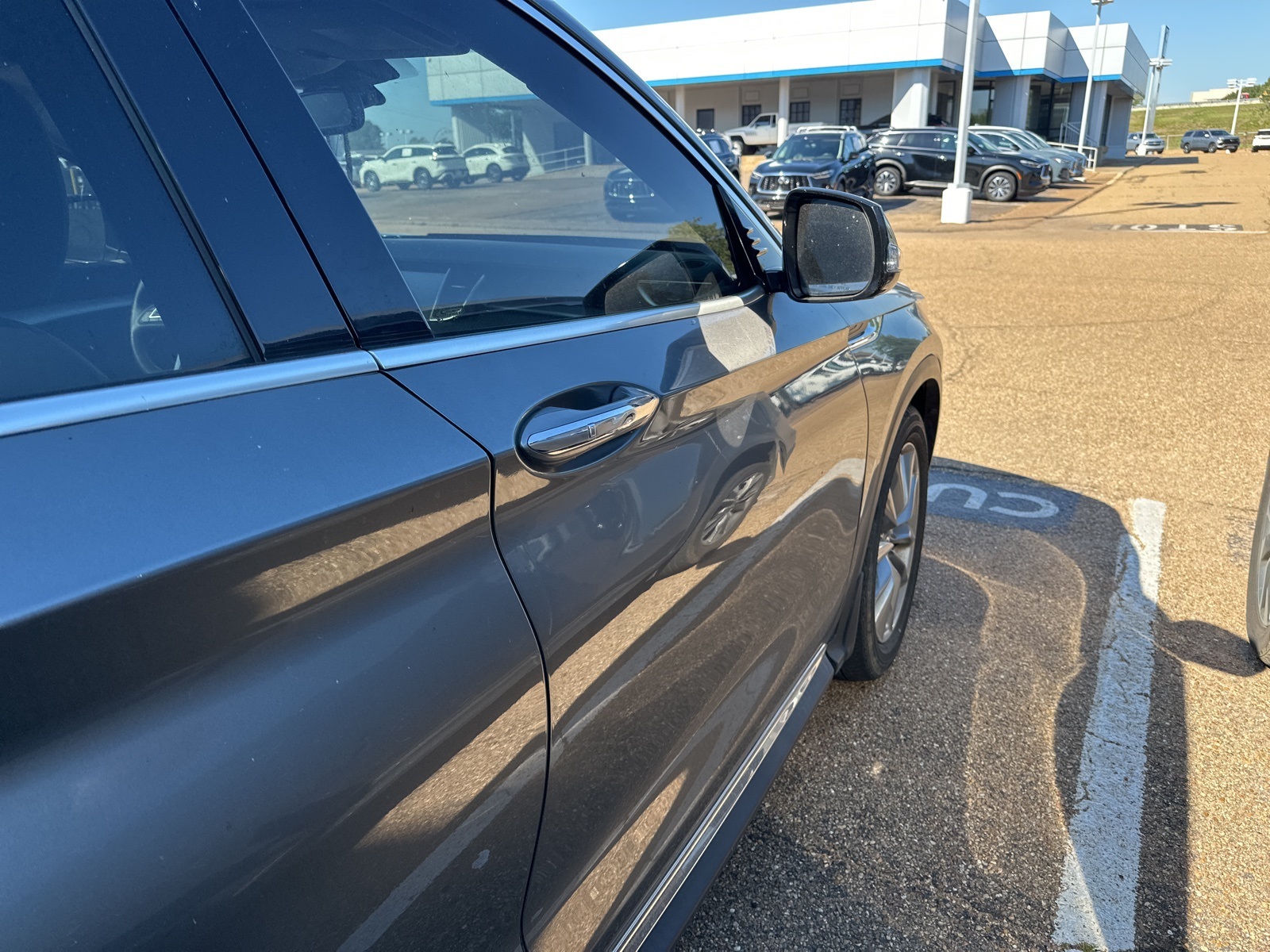 2019 Infiniti QX50 Essential photo 2