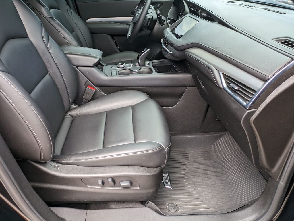 2021 Cadillac XT4 Premium Luxury photo 23