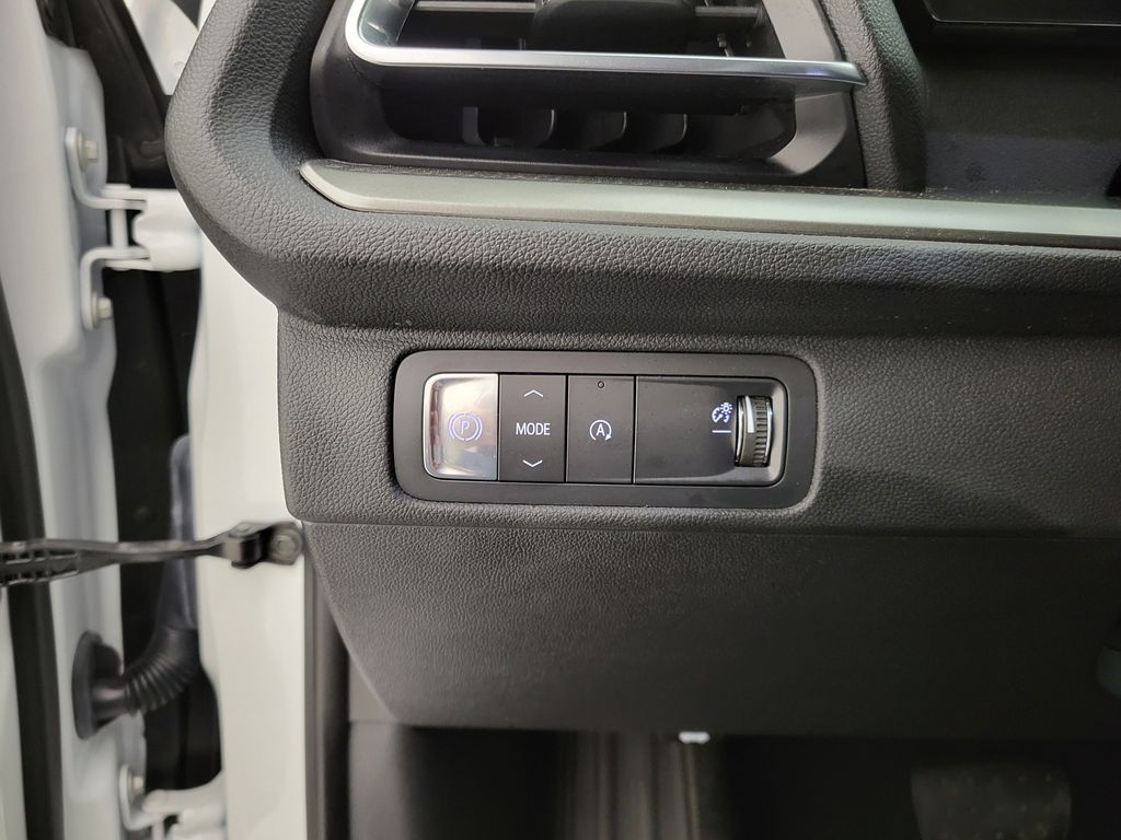 2025 Chevrolet Traverse photo 25