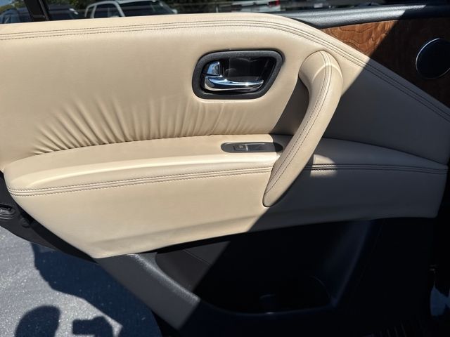 2023 Nissan Armada SL photo 18