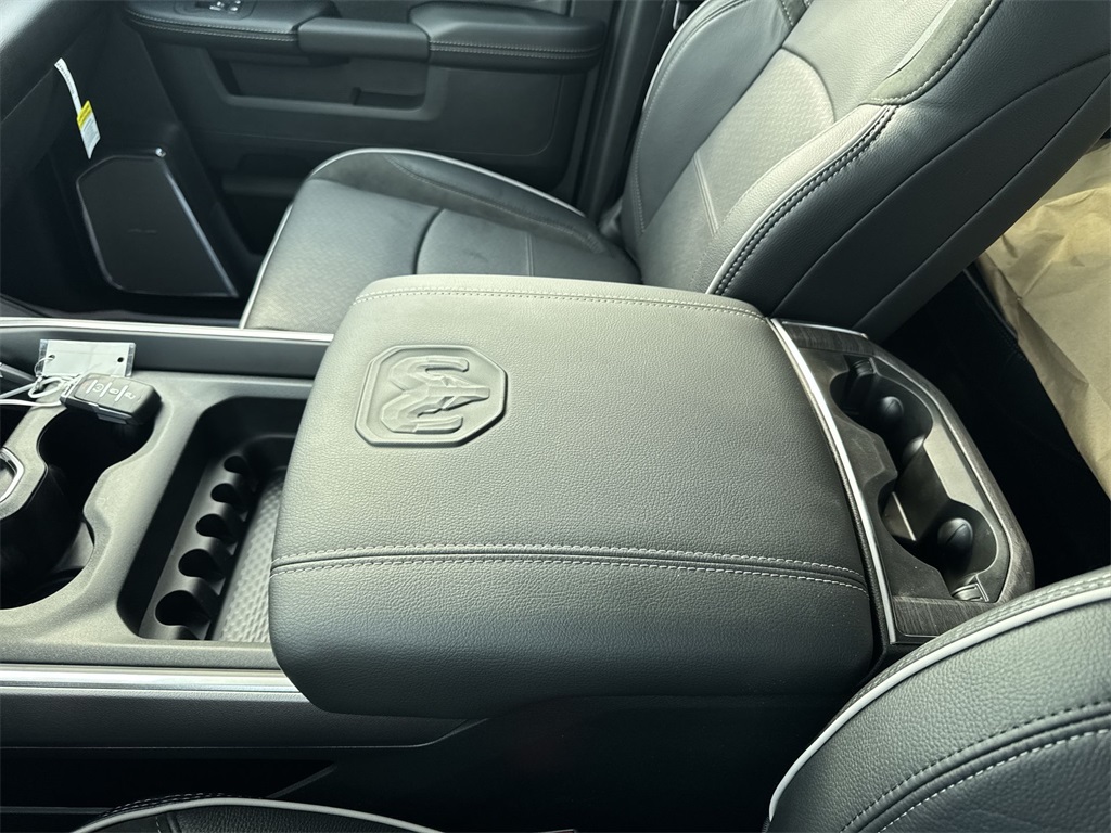 2026 Ram 4500 Tradesman photo 26