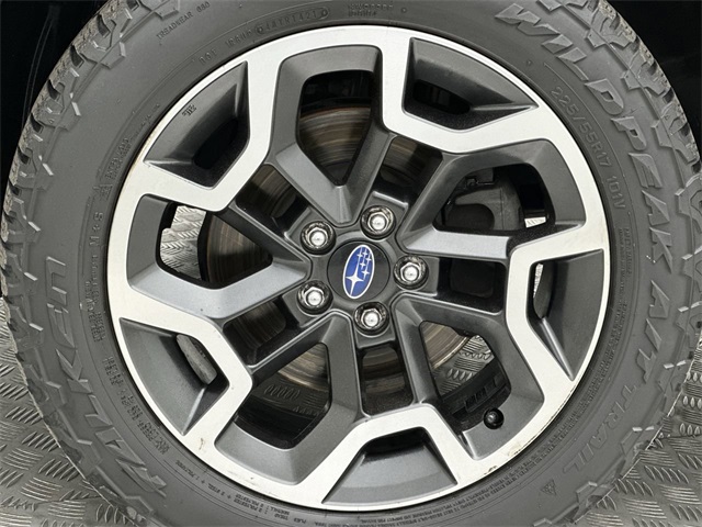 2017 Subaru Crosstrek 2.0i Premium photo 2