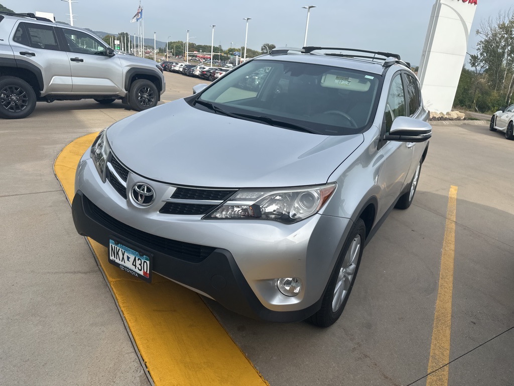 2015 Toyota RAV4 Limited photo 6