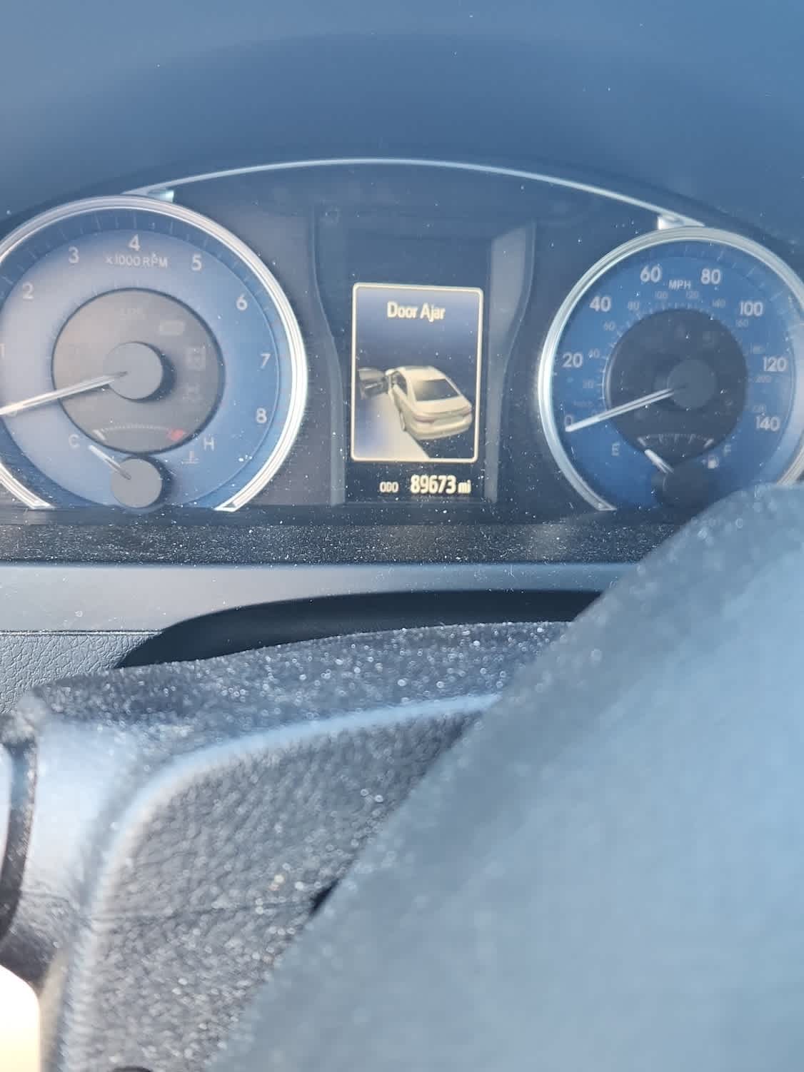 2016 Toyota Camry XLE's photo