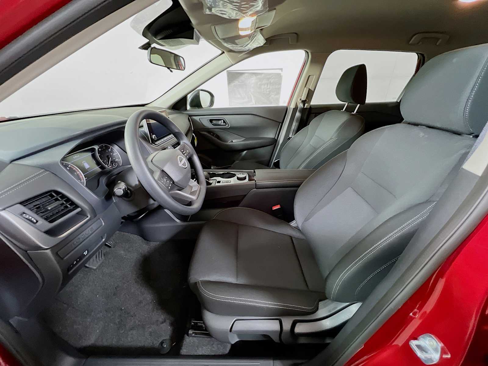 2025 Nissan Rogue S photo 2