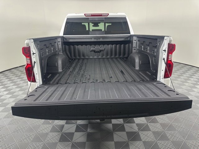 2025 Chevrolet Silverado 1500 LT photo 9