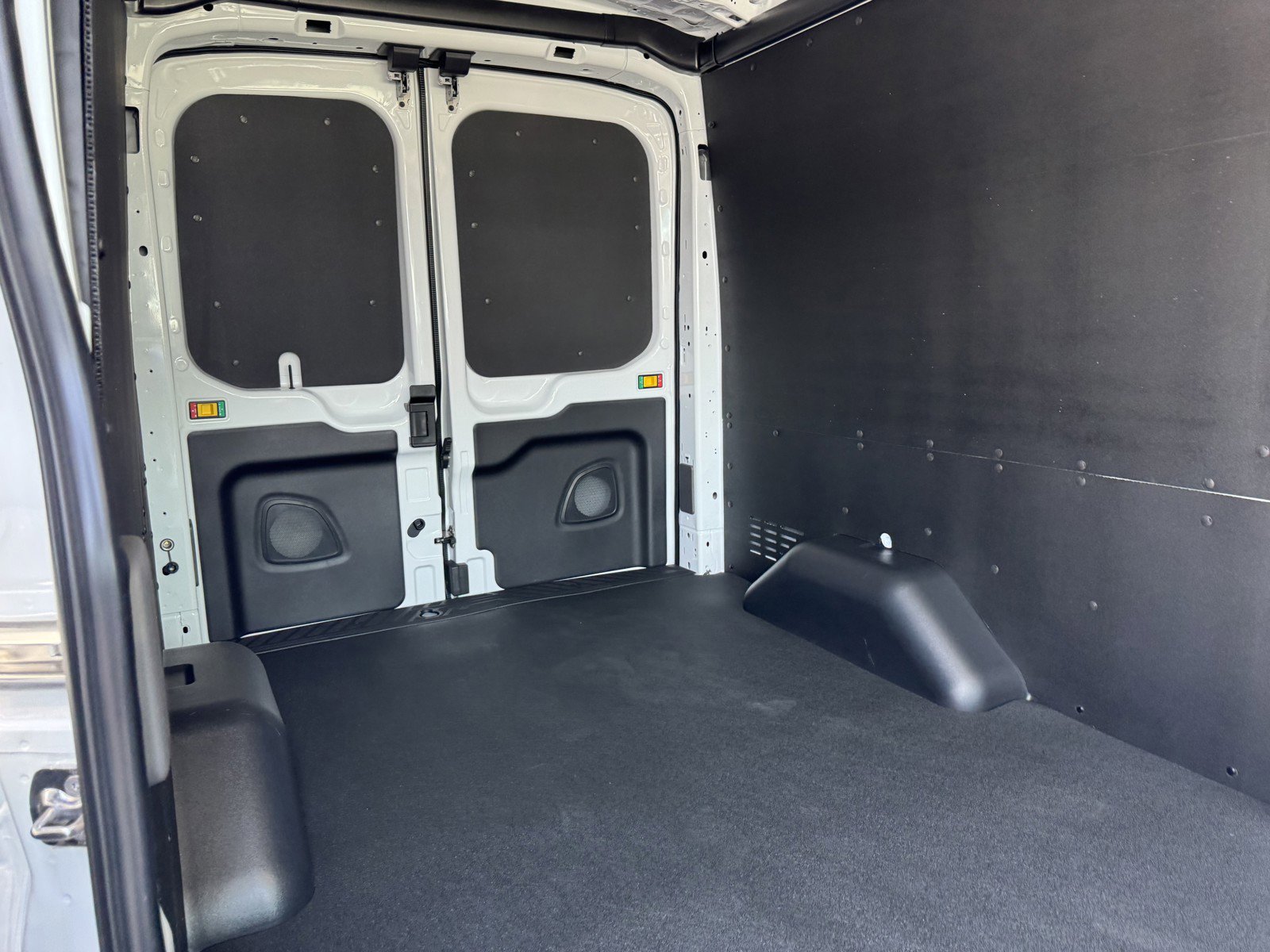 2025 Ford Transit photo 6