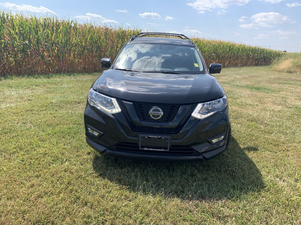 2018 Nissan Rogue SV photo 2