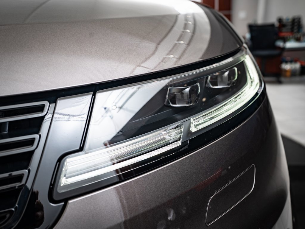 2025 Land Rover Range Rover Sport SE photo 11
