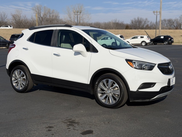 2020 Buick Encore Preferred's photo