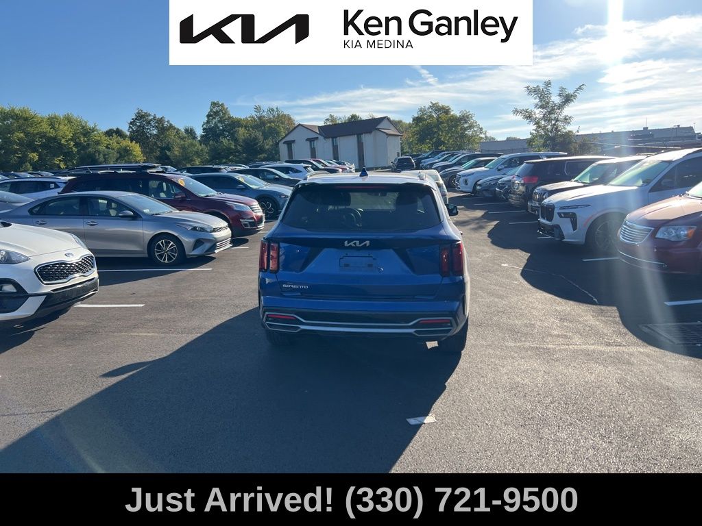 2023 Kia Sorento EX photo 6