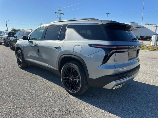 2026 Chevrolet Traverse photo 3