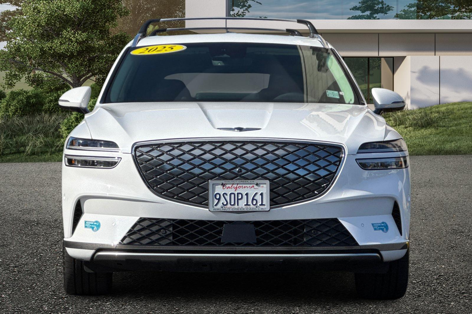 2025 Genesis Electrified GV70 Advanced photo 8