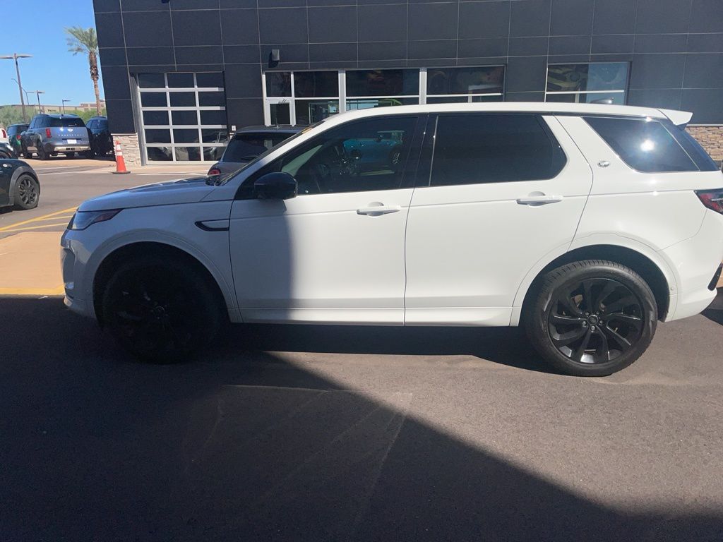 2024 Land Rover Discovery Sport S photo 2