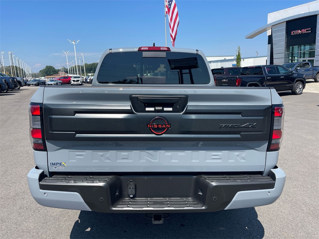 2025 Nissan Frontier PRO-4X photo 4