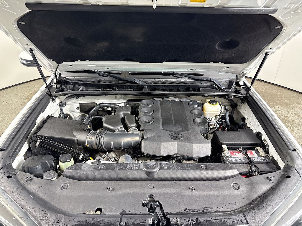 2015 Toyota 4Runner SR5 Premium photo 28