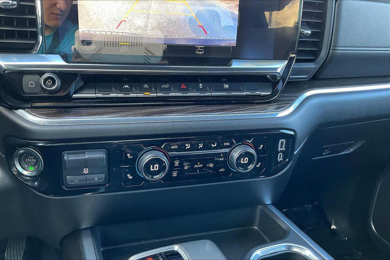 2024 Chevrolet Silverado 1500 RST photo 31