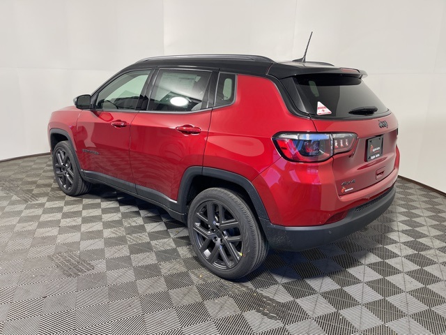 2026 Jeep Compass Limited Altitude photo 3