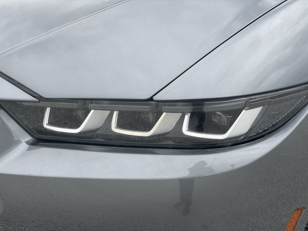 2024 Ford Mustang EcoBoost Premium photo 6