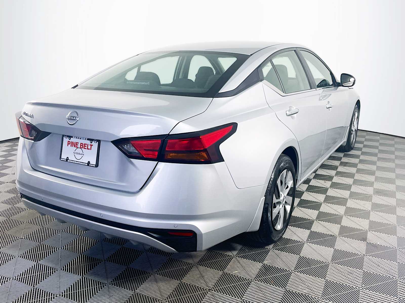 2023 Nissan Altima 2.5 S photo 4