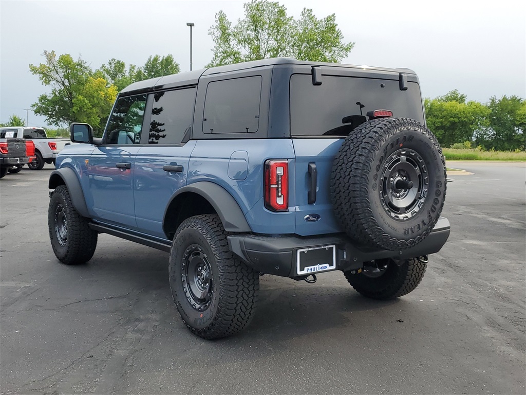 2025 Ford Bronco Badlands photo 2
