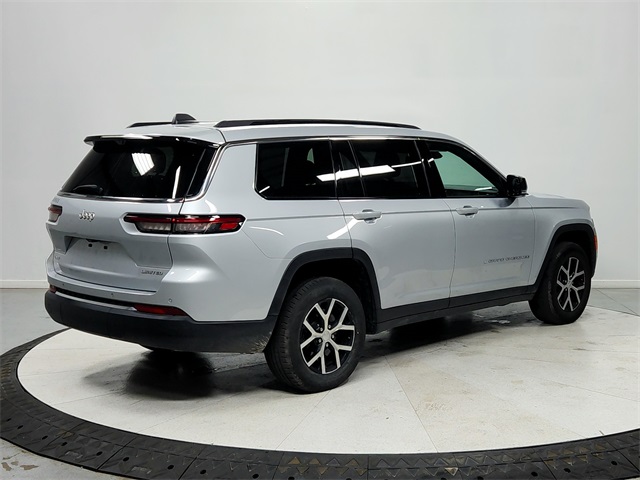 2024 Jeep Grand Cherokee Limited photo 4