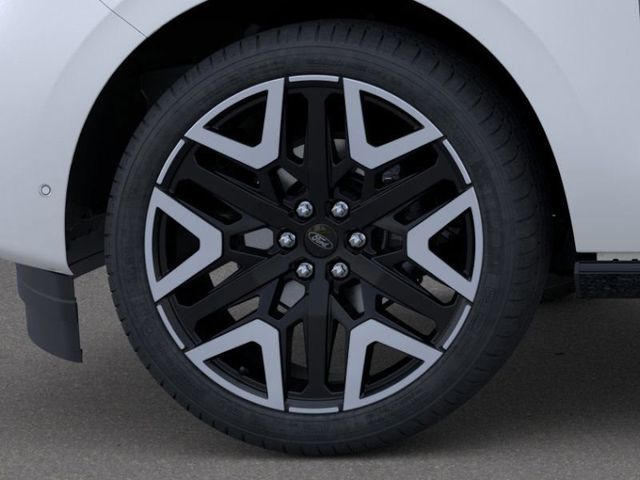 2025 Ford Expedition MAX Platinum photo 18