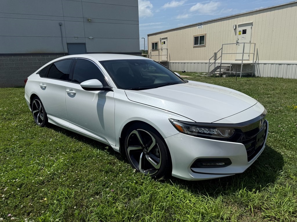 2019 Honda Accord Sport photo 3