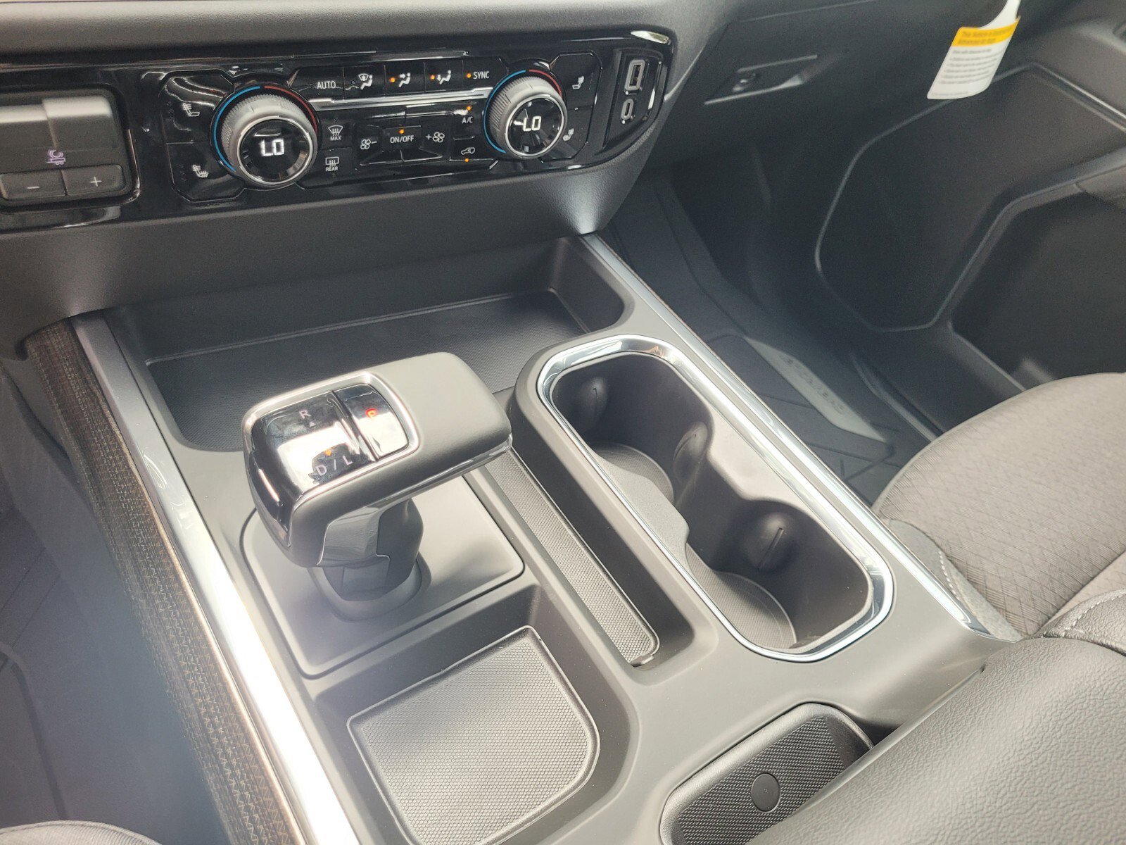 2026 Chevrolet Silverado 1500 RST photo 25