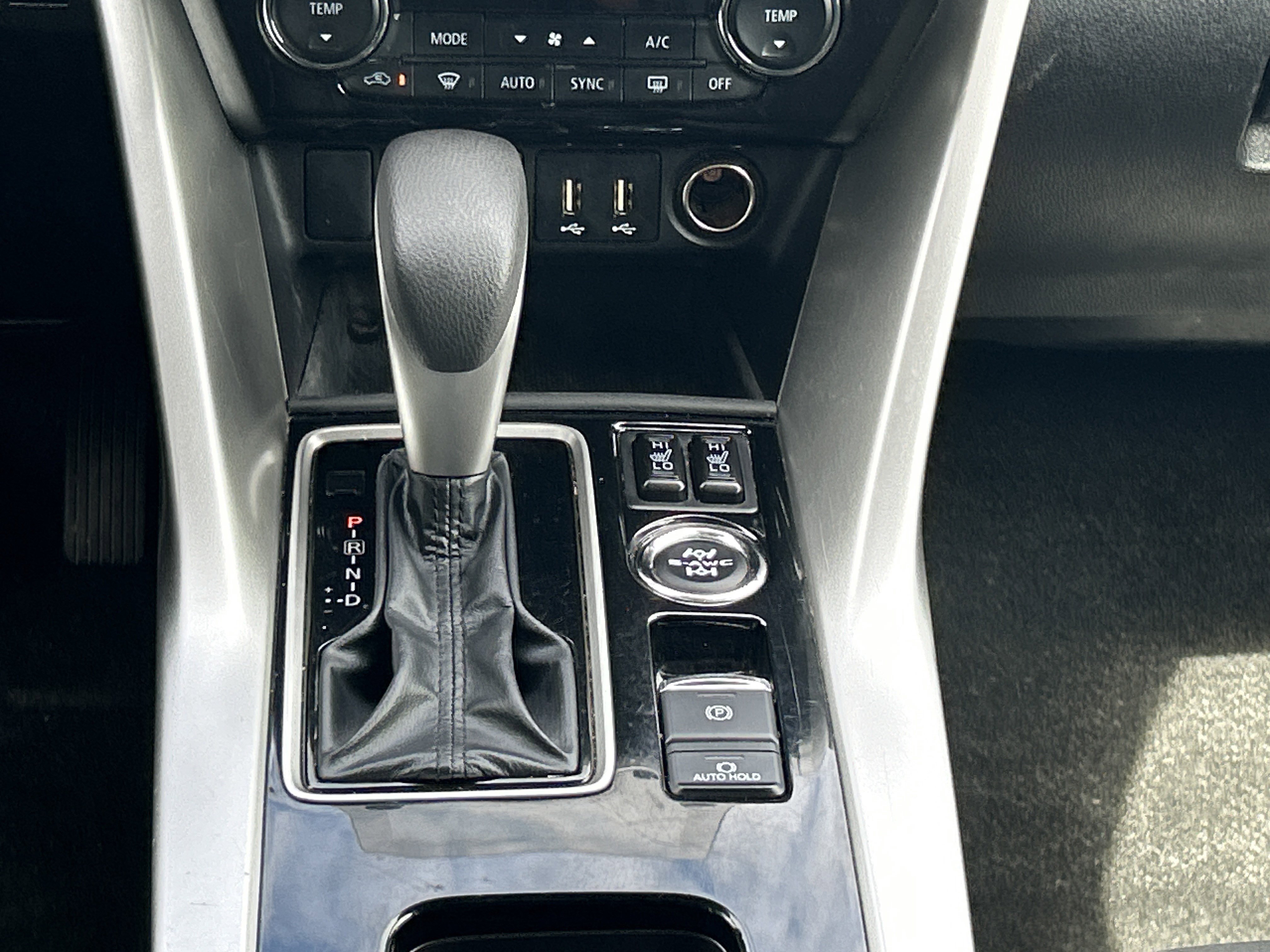 2024 Mitsubishi Eclipse Cross SE photo 4