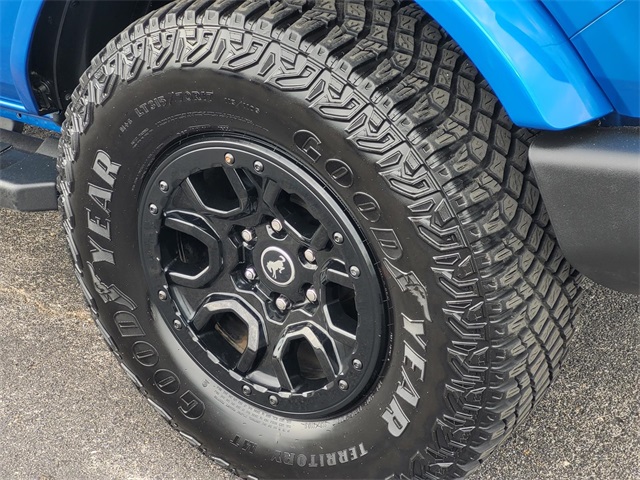 2022 Ford Bronco Outer Banks photo 6