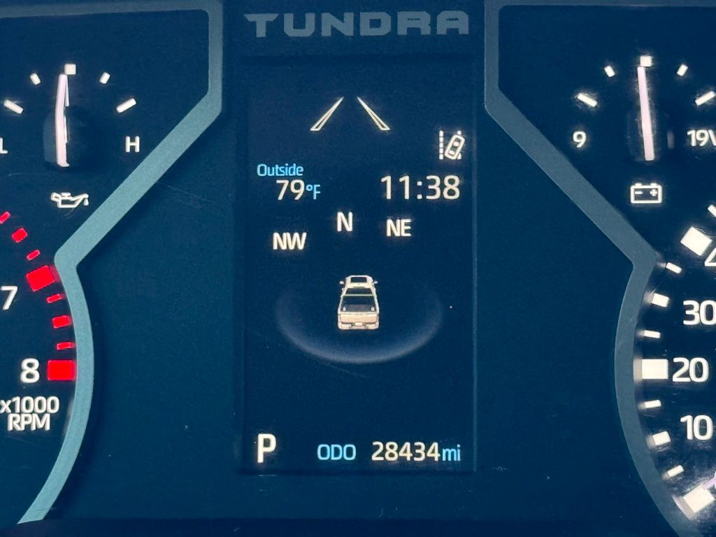 2024 Toyota Tundra SR5 photo 2