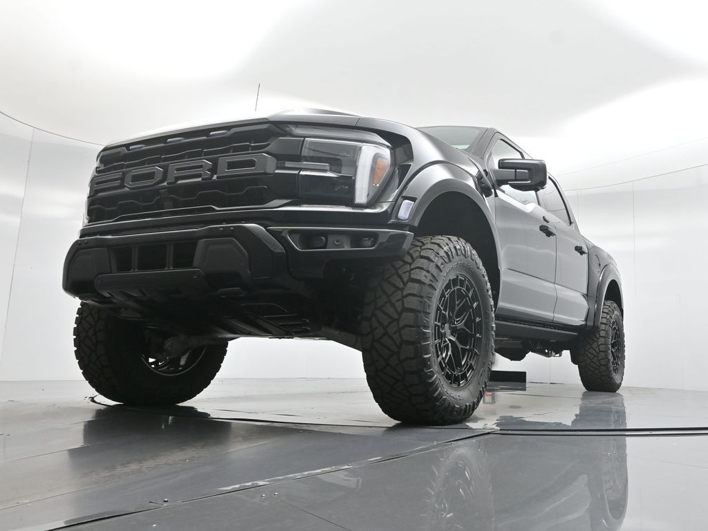 2025 Ford F-150 Raptor photo 42
