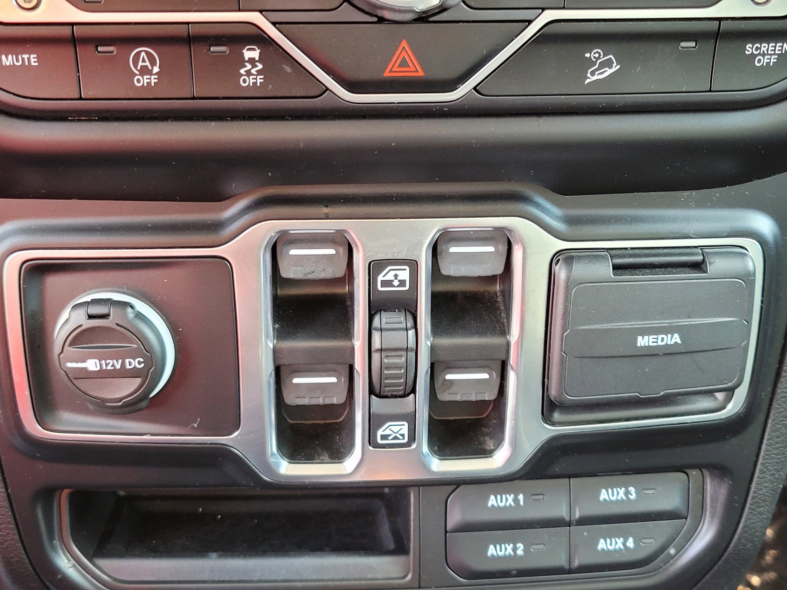 2021 Jeep Wrangler Unlimited Freedom photo 21